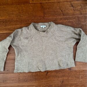 Madewell ultra cropped sweater size M ribbed detail